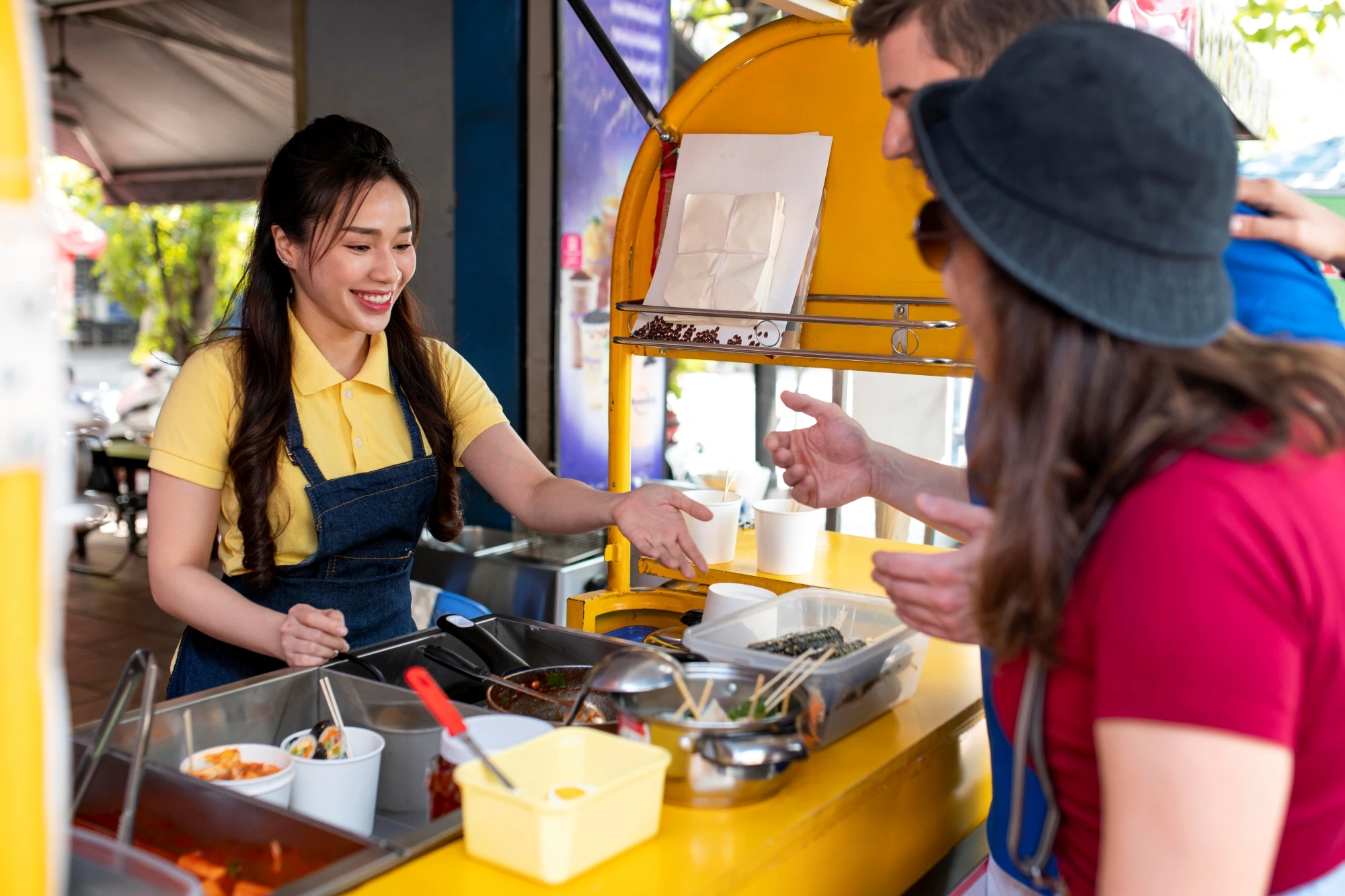 Mengenal Apa Itu Bisnis F&B dan Prospeknya di Industri Kuliner Indonesia