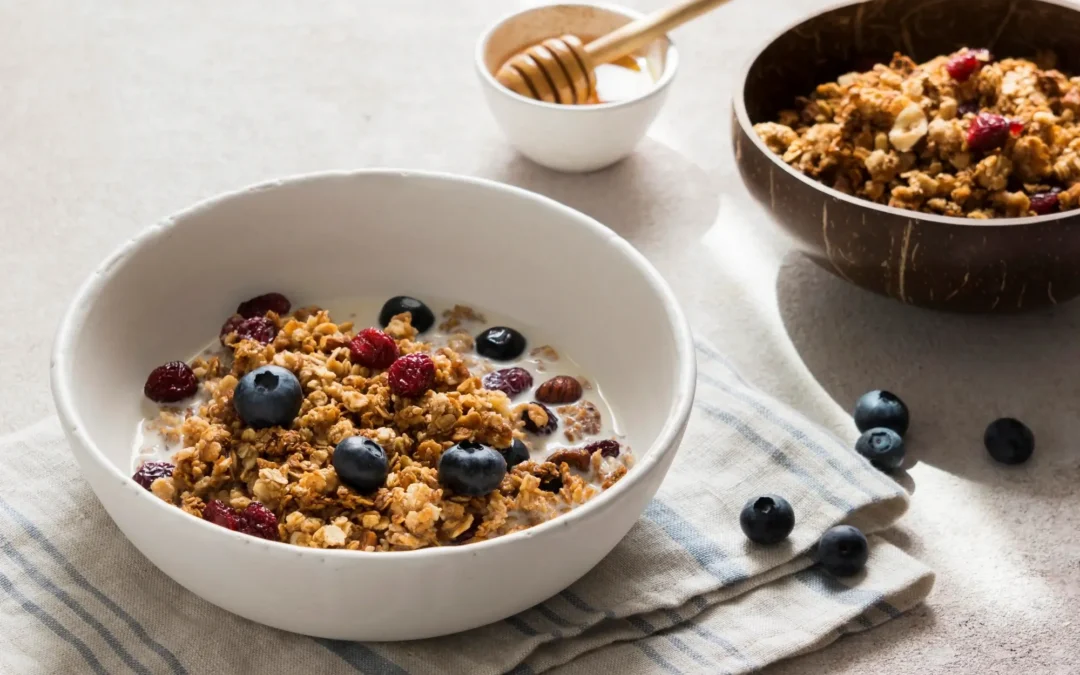 Ini Dia Perbedaan Muesli dan Granola yang Sering Disangka Sama